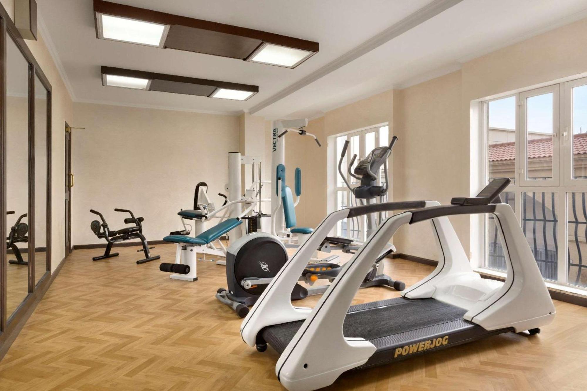 Hawthorn Suites By Wyndham Khobar Exterior foto